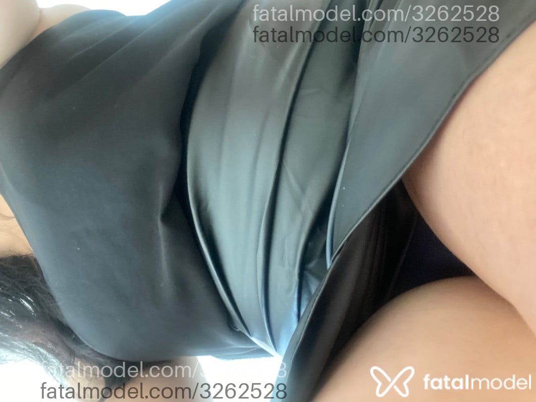 Acompanhante mulher morena (o) de olhos castanhos - Fênix Acompanhante mulher morena (o) de olhos castanhos - Fênix
