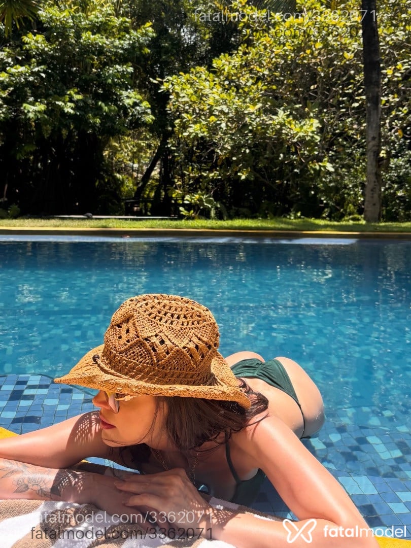 Acompanhante mulher com cabelo castanho de olhos castanhos - Sara Müller