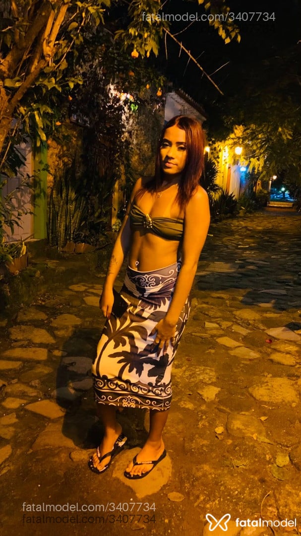 Acompanhante mulher ruiva (o) de olhos castanhos em Paraty - Cristal