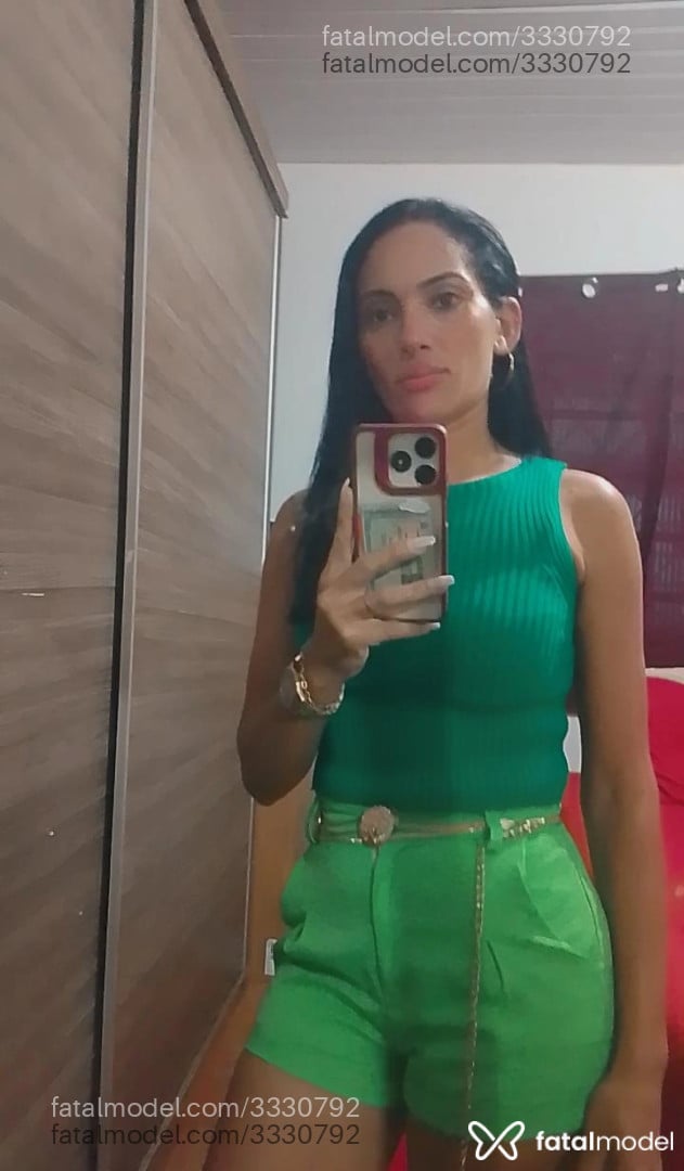 Acompanhante mulher com cabelo castanho de olhos castanhos em Matupá Acompanhante mulher com cabelo castanho de olhos castanhos em Matupá - Lenny