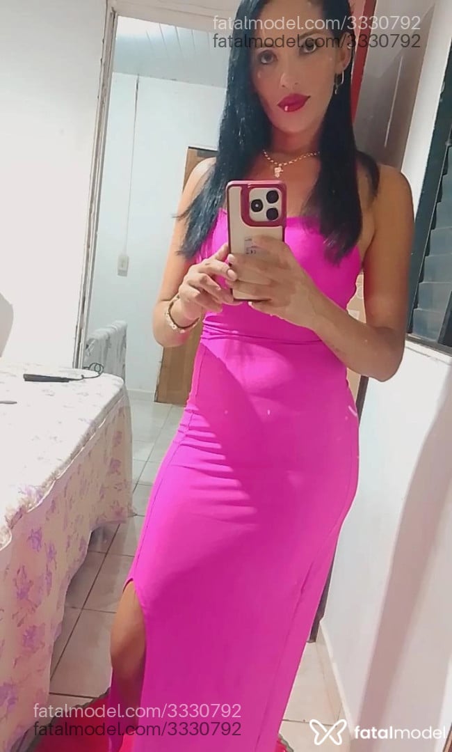 Acompanhante mulher com cabelo castanho de olhos castanhos em Matupá Acompanhante mulher com cabelo castanho de olhos castanhos em Matupá - Lenny