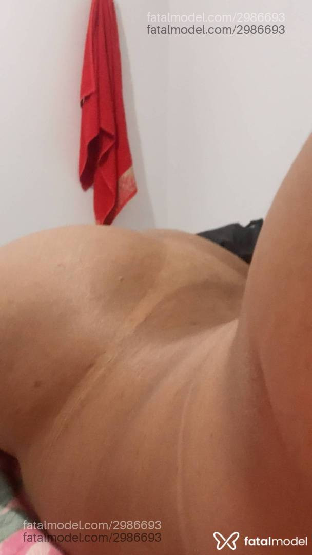 Acompanhante mulher loira (o) de olhos pretos - Vivi