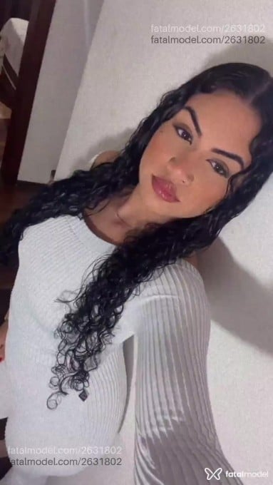 Acompanhante mulher morena (o) de olhos castanhos - Mireela Gutierrez