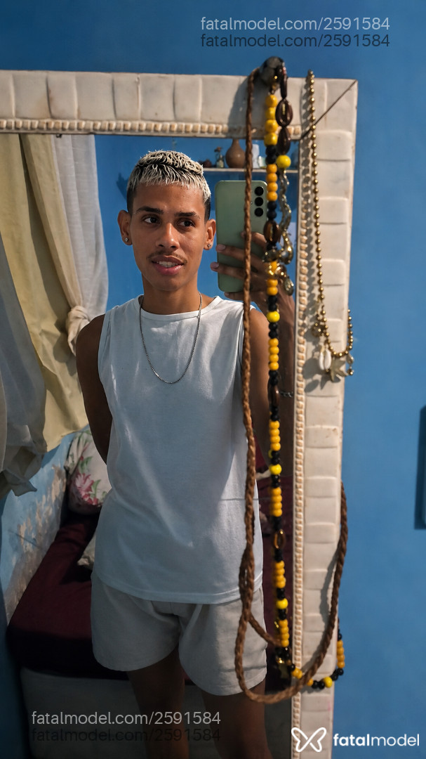 Acompanhante homem morena (o) de olhos castanhos - Wesley Acompanhante homem morena (o) de olhos castanhos - Wesley
