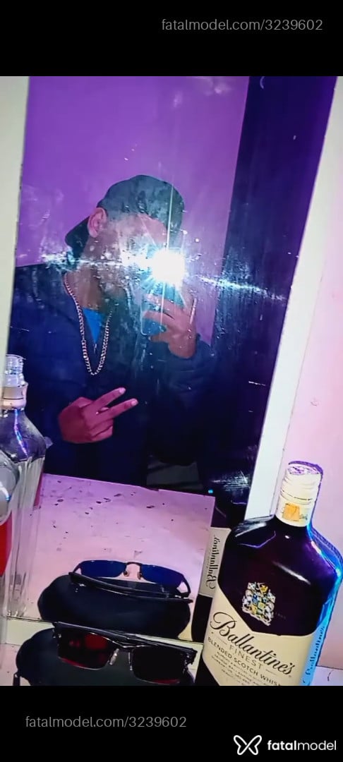 Acompanhante homem morena (o) de olhos castanhos em Primavera do Leste - Kleversonpva