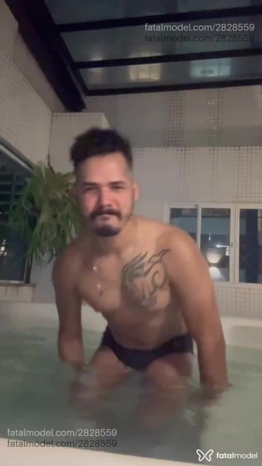 Acompanhante homem morena (o) de olhos pretos em Balneário Camboriú - Andrei Lopes