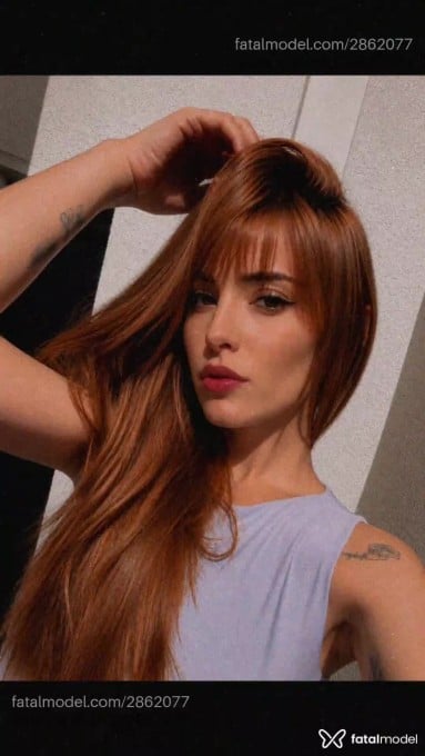 Acompanhante mulher ruiva (o) de olhos mel - Lua Massaterapia