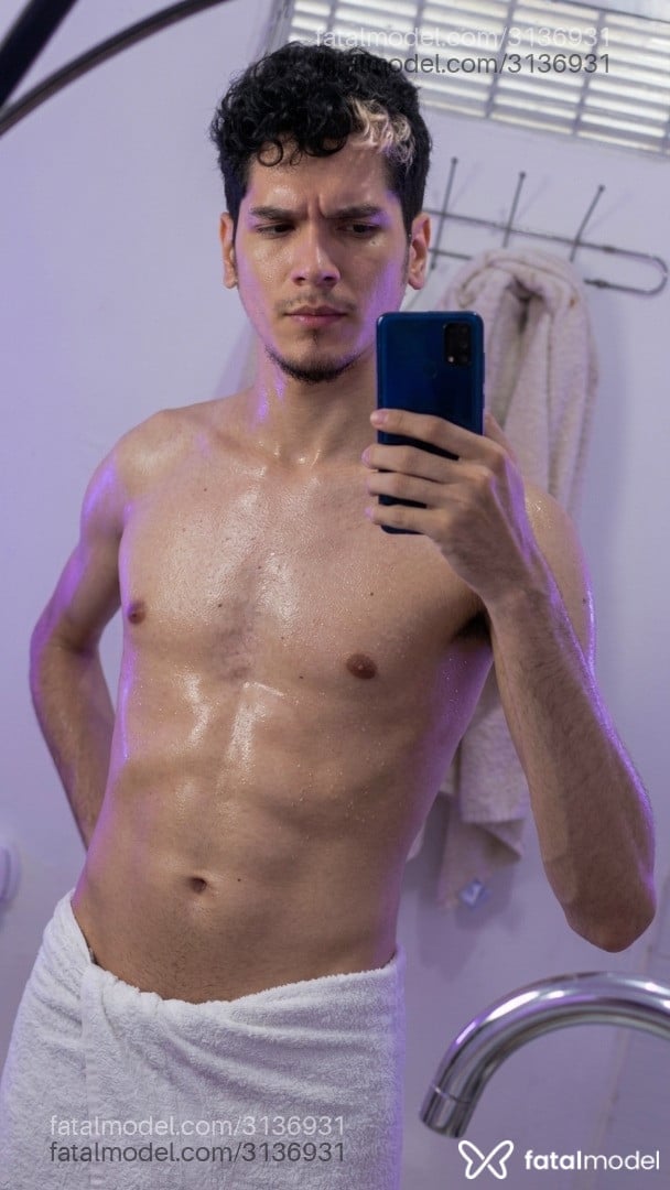 Acompanhante homem morena (o) de olhos pretos em João Pessoa Acompanhante homem morena (o) de olhos pretos em João Pessoa - Harry Putto