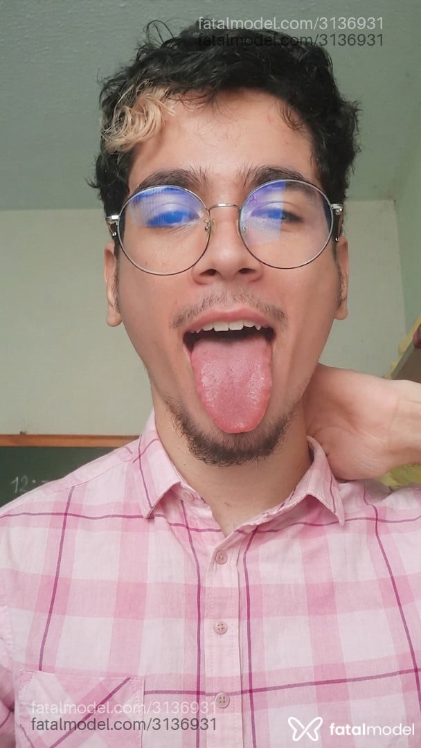 Acompanhante homem morena (o) de olhos pretos em João Pessoa - Harry Putto