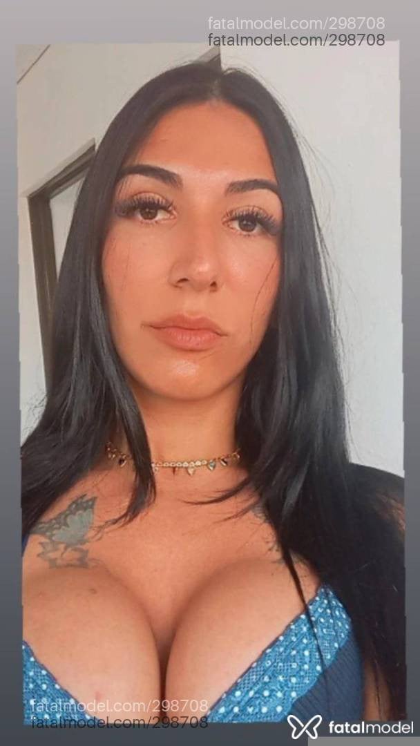 Acompanhante mulher trans morena (o) de olhos castanhos - Melissa