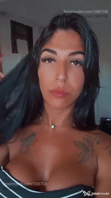 Acompanhante mulher trans morena (o) de olhos castanhos em Varginha - Melissa