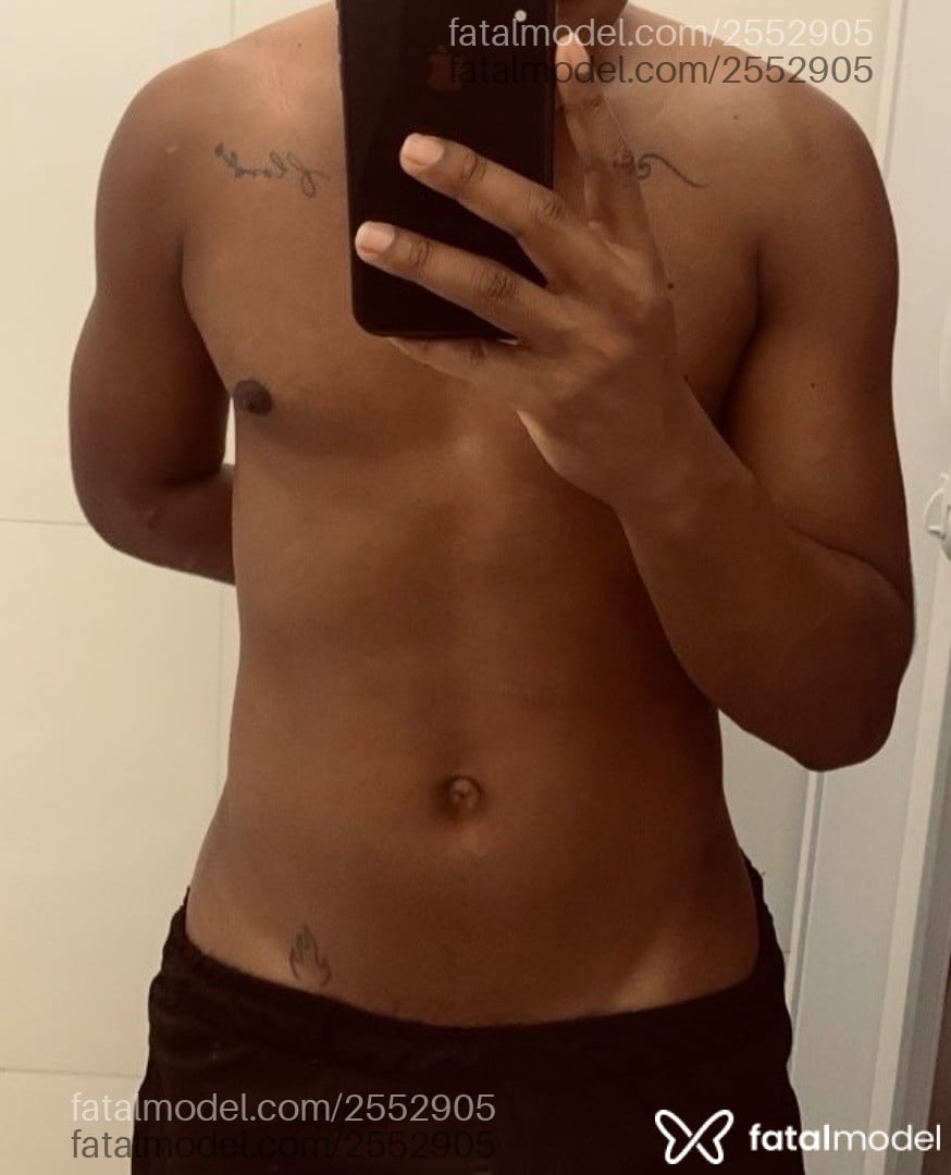 Acompanhante homem morena (o) de olhos pretos em Aparecida de Goiânia - Yago Frota