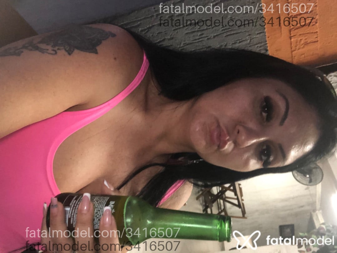 Acompanhante mulher morena (o) de olhos castanhos em Araraquara - Luana