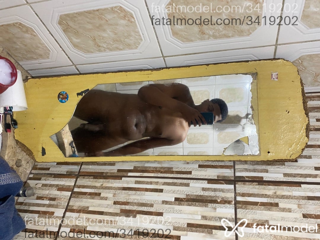 Acompanhante homem loira (o) de olhos pretos em Belo Horizonte - Vinicius