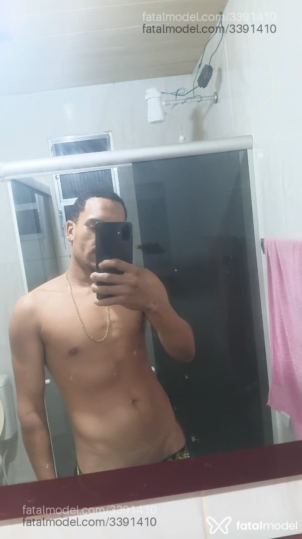 Acompanhante homem com cabelo castanho de olhos castanhos em Magé - Pastozinho