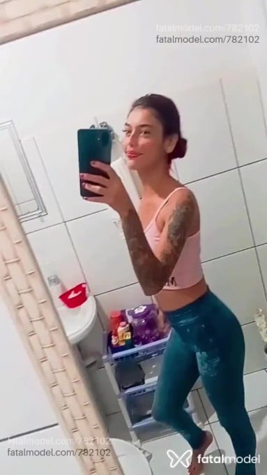 Acompanhante mulher ruiva (o) de olhos castanhos em Presidente Prudente Acompanhante mulher ruiva (o) de olhos castanhos em Presidente Prudente - Julia Silva