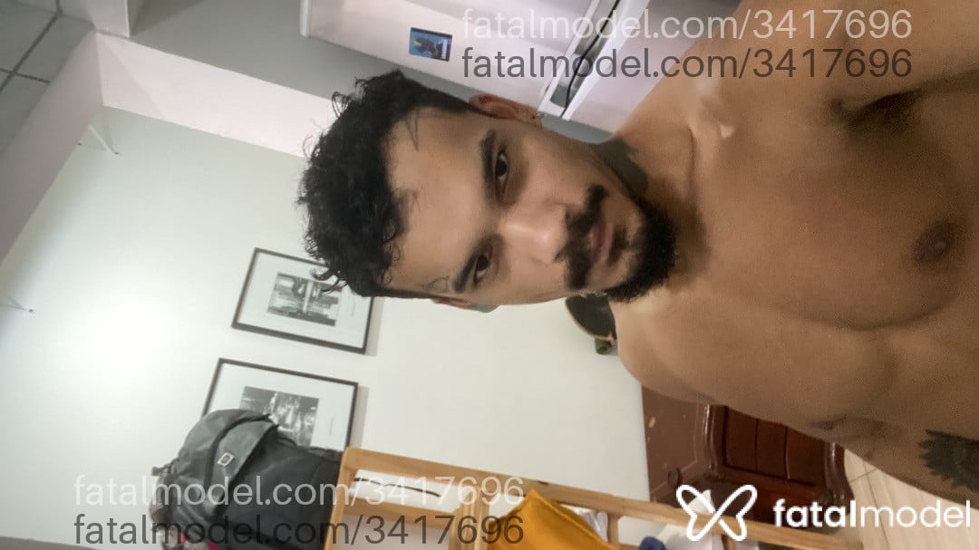 Acompanhante homem morena (o) de olhos castanhos - Richard Villanova