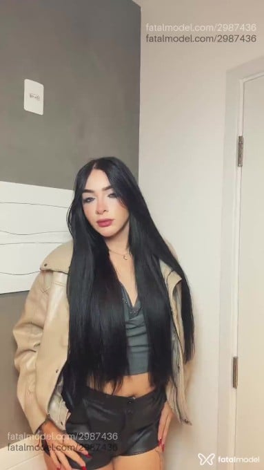 Acompanhante mulher trans loira (o) de olhos verdes em São Paulo - Magon