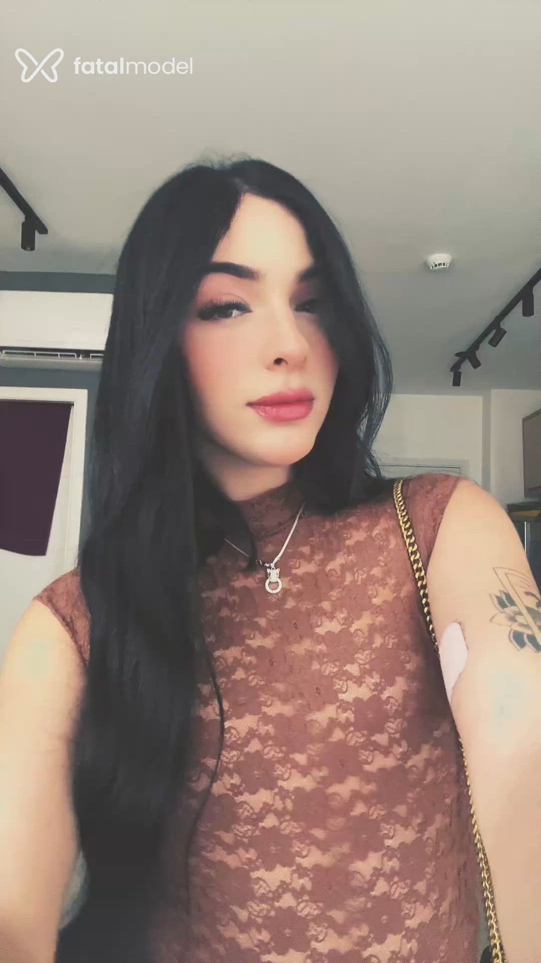 Acompanhante mulher trans loira (o) de olhos verdes - Julia Magon