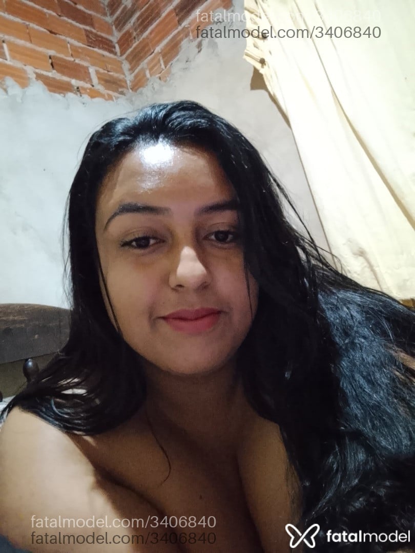 Acompanhante mulher morena (o) de olhos castanhos em Virtual - Letícia Carvalho