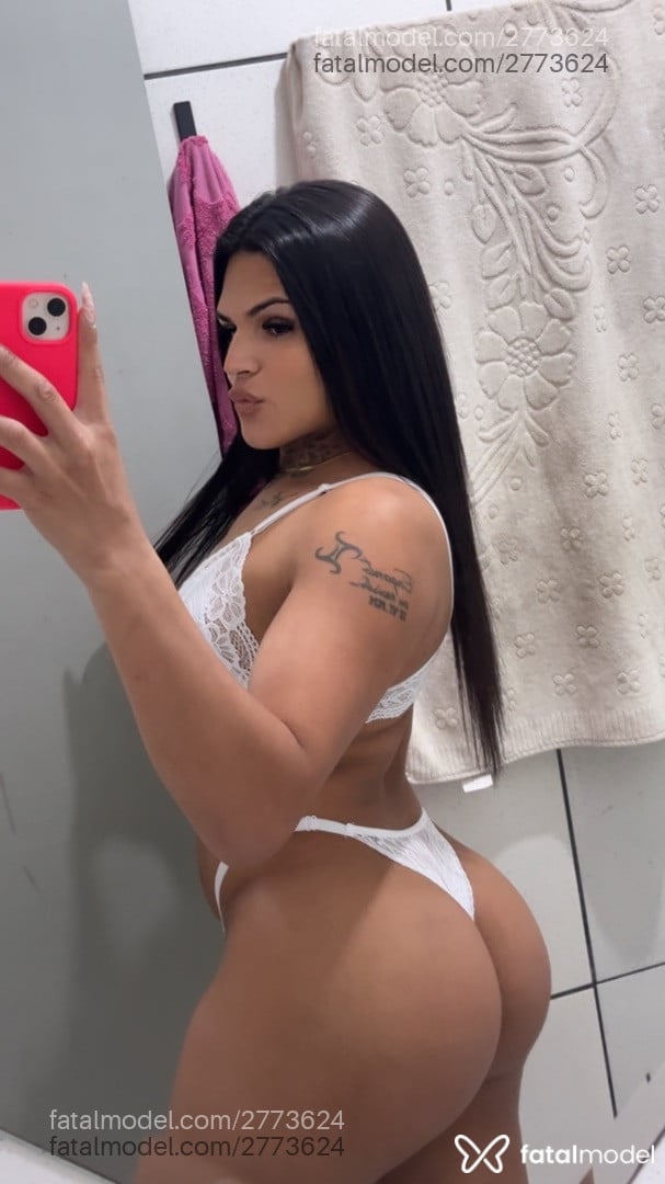 Acompanhante mulher trans morena (o) de olhos pretos em Curitiba Acompanhante mulher trans morena (o) de olhos pretos em Curitiba - Agathasa