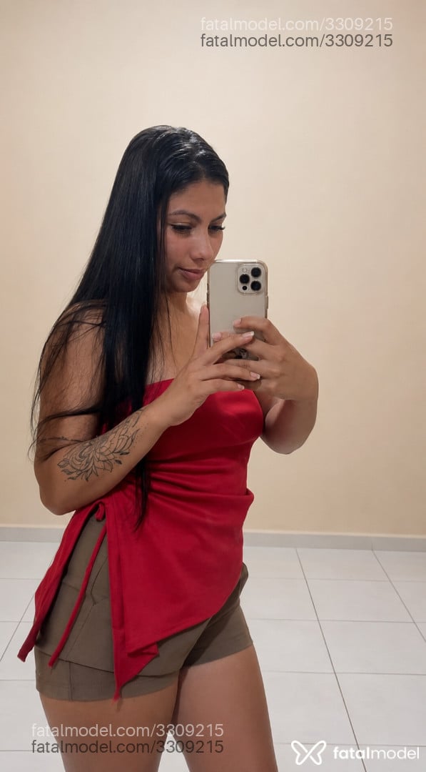 Acompanhante mulher morena (o) de olhos castanhos em Serra - Naty