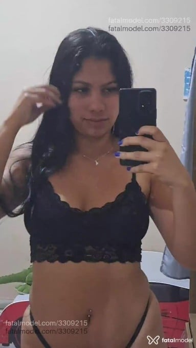 Acompanhante mulher morena (o) de olhos castanhos em Serra - Naty