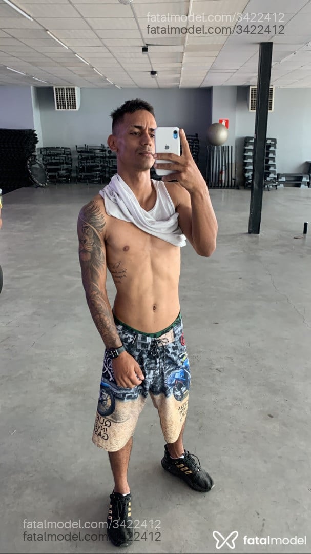 Acompanhante homem morena (o) de olhos pretos em Belo Horizonte - Noah Gael