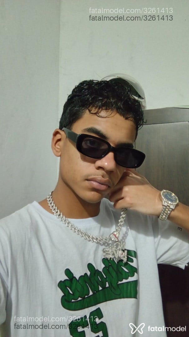 Acompanhante homem morena (o) de olhos pretos - Luis Gustavo Acompanhante homem morena (o) de olhos pretos - Luis Gustavo