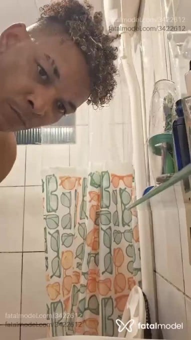 Acompanhante homem morena (o) de olhos pretos em Virtual - Alfredo