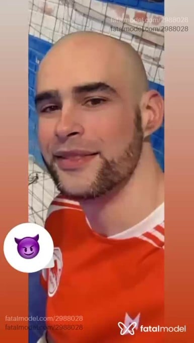 Acompanhante homem sem cabelo de olhos castanhos em Florianópolis Acompanhante homem sem cabelo de olhos castanhos em Florianópolis - Luan Fernandes
