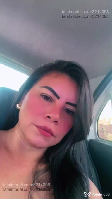 Acompanhante mulher morena (o) de olhos castanhos - Brenda