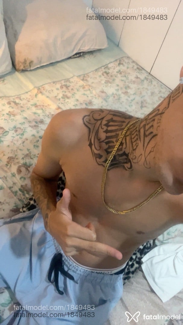 Acompanhante homem morena (o) de olhos verdes em Botucatu - Diego Muniz