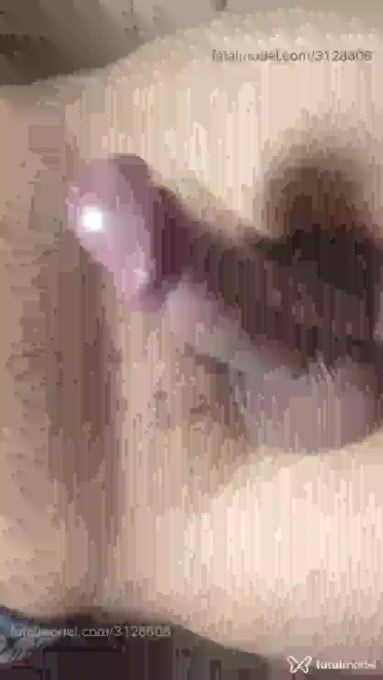 Acompanhante homem morena (o) de olhos pretos - Silva