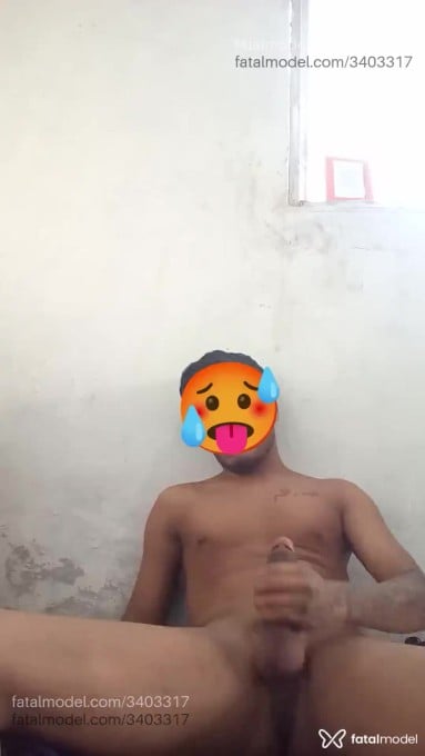 Acompanhante homem morena (o) de olhos pretos - Paulo