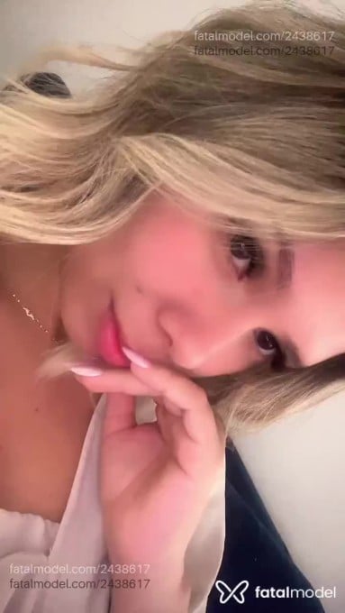 Acompanhante mulher loira (o) de olhos castanhos em Cascavel Acompanhante mulher loira (o) de olhos castanhos em Cascavel - Gaby