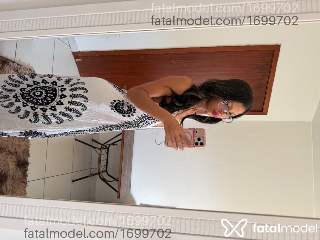 Acompanhante mulher morena (o) de olhos castanhos - Aline Salles