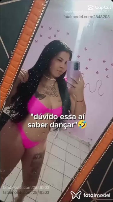 Acompanhante mulher morena (o) de olhos pretos - Beatriz