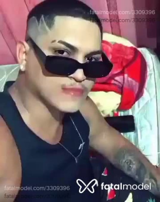 Acompanhante homem morena (o) de olhos pretos - Luiz Miguel Acompanhante homem morena (o) de olhos pretos - Luiz Miguel