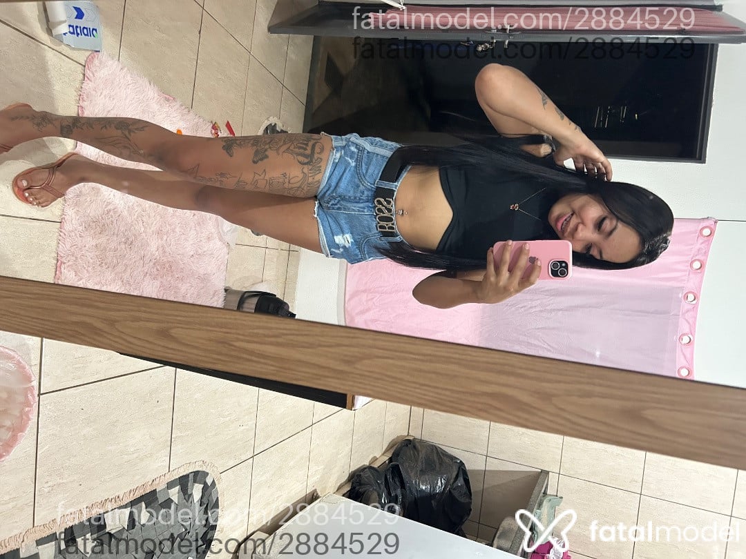 Acompanhante mulher morena (o) de olhos pretos em Campo Grande - Vitória
