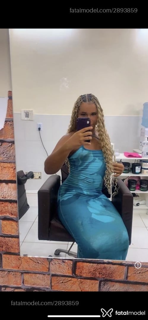 Acompanhante mulher trans morena (o) de olhos castanhos em Rio de Janeiro - Luiza Carla