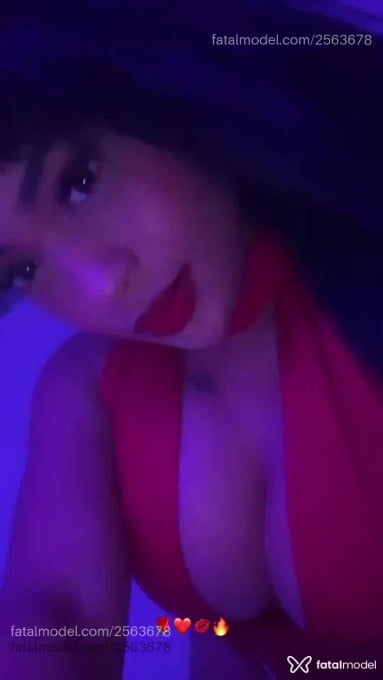 Acompanhante mulher morena (o) de olhos verdes em Lauro de Freitas Acompanhante mulher morena (o) de olhos verdes em Lauro de Freitas - Cleo Navais