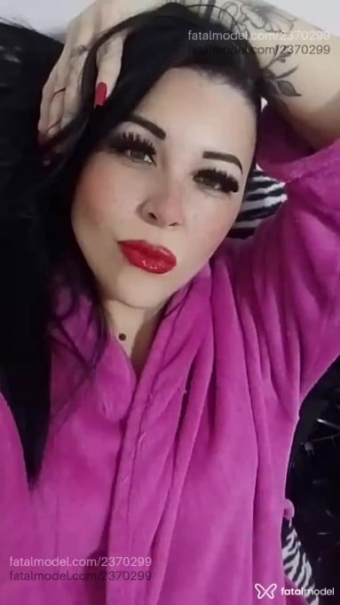 Acompanhante mulher morena (o) de olhos mel - Babi Muniz