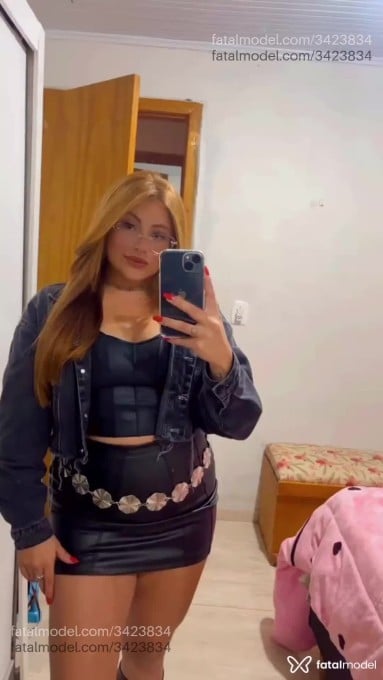 Acompanhante mulher ruiva (o) de olhos pretos em Palhoça - Rubi