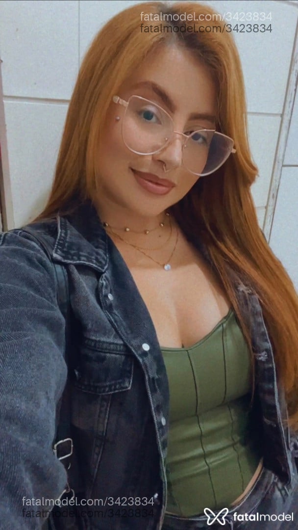 Acompanhante mulher ruiva (o) de olhos pretos em Palhoça - Rubi