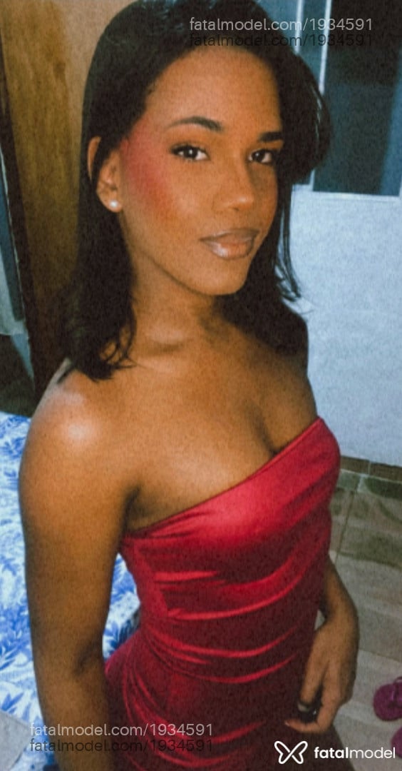 Acompanhante mulher trans morena (o) de olhos castanhos em Luís Eduardo Magalhães - Nandinha