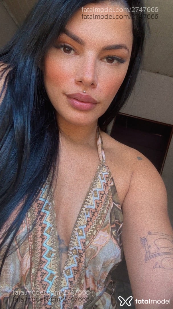 Acompanhante mulher morena (o) de olhos castanhos em Nova Bandeirantes Acompanhante mulher morena (o) de olhos castanhos em Nova Bandeirantes - Paolla Benetti