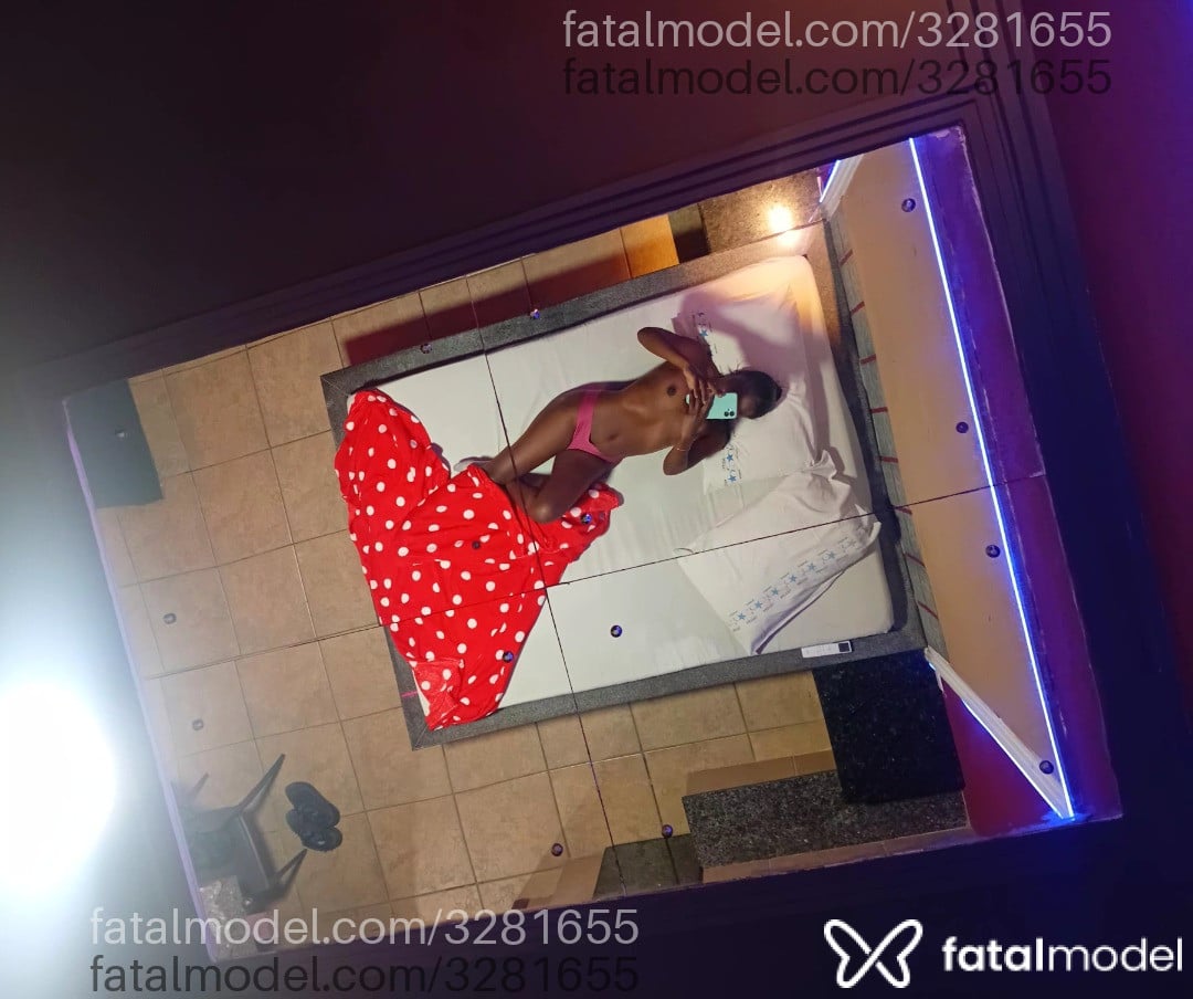 Acompanhante mulher morena (o) de olhos pretos em São Leopoldo - Kamila dias