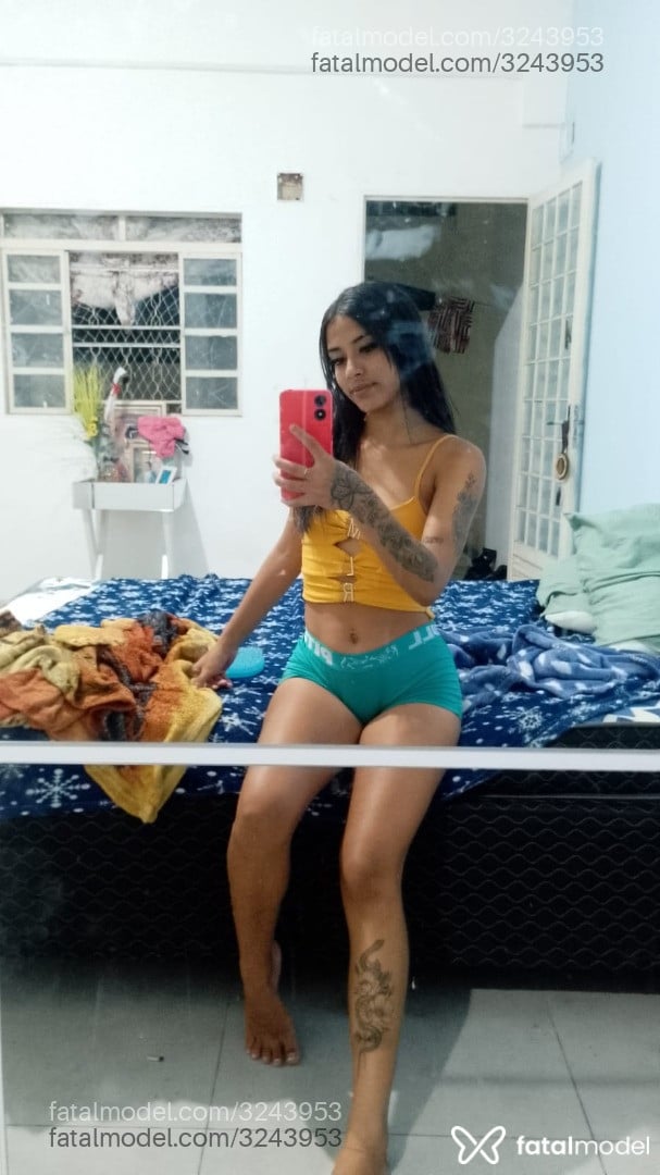Acompanhante mulher morena (o) de olhos pretos em Cuiabá - Katrina