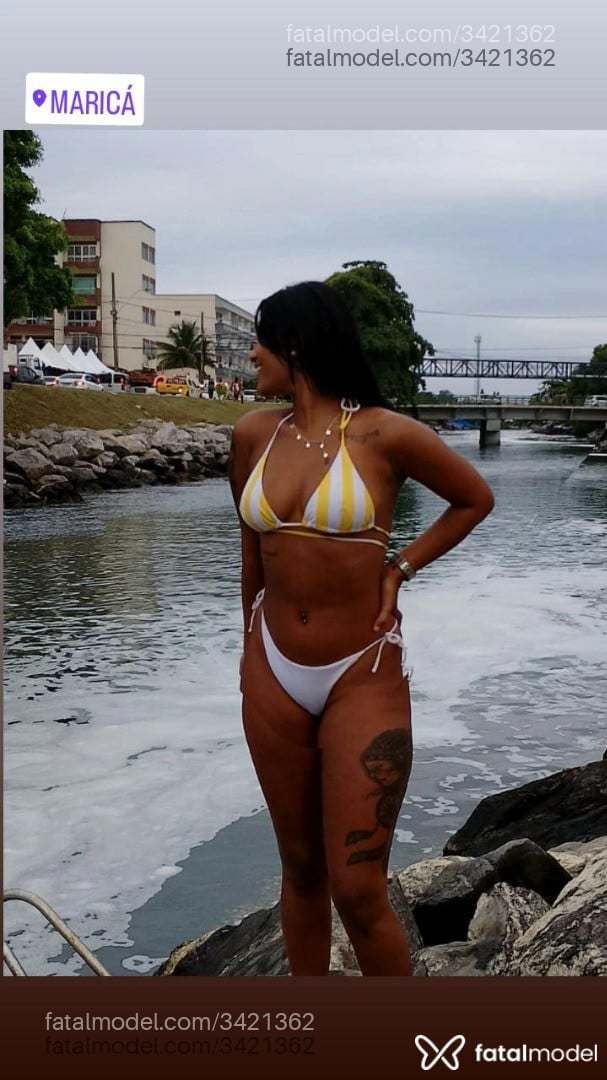 Acompanhante mulher morena (o) de olhos castanhos em Virtual Acompanhante mulher morena (o) de olhos castanhos em Virtual - Aquary